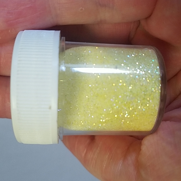 Yellow, green, and blue fine glitter makeup - Picture 2 of 7